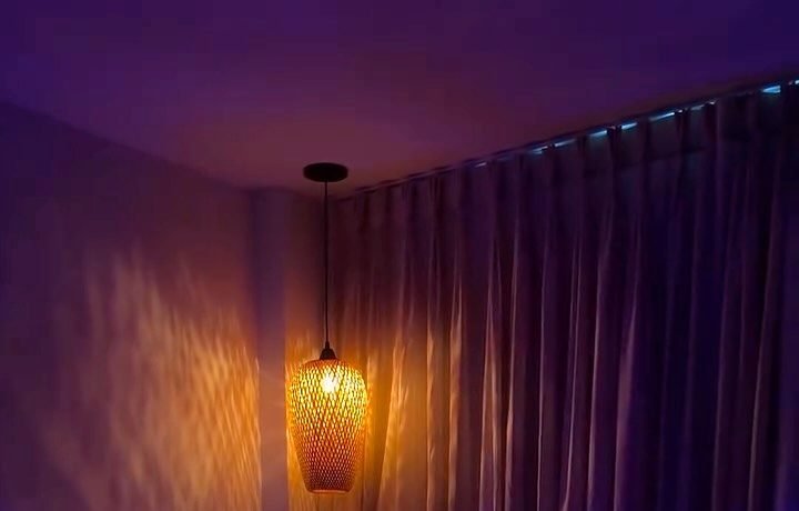 Detalhe da iluminação do ambiente